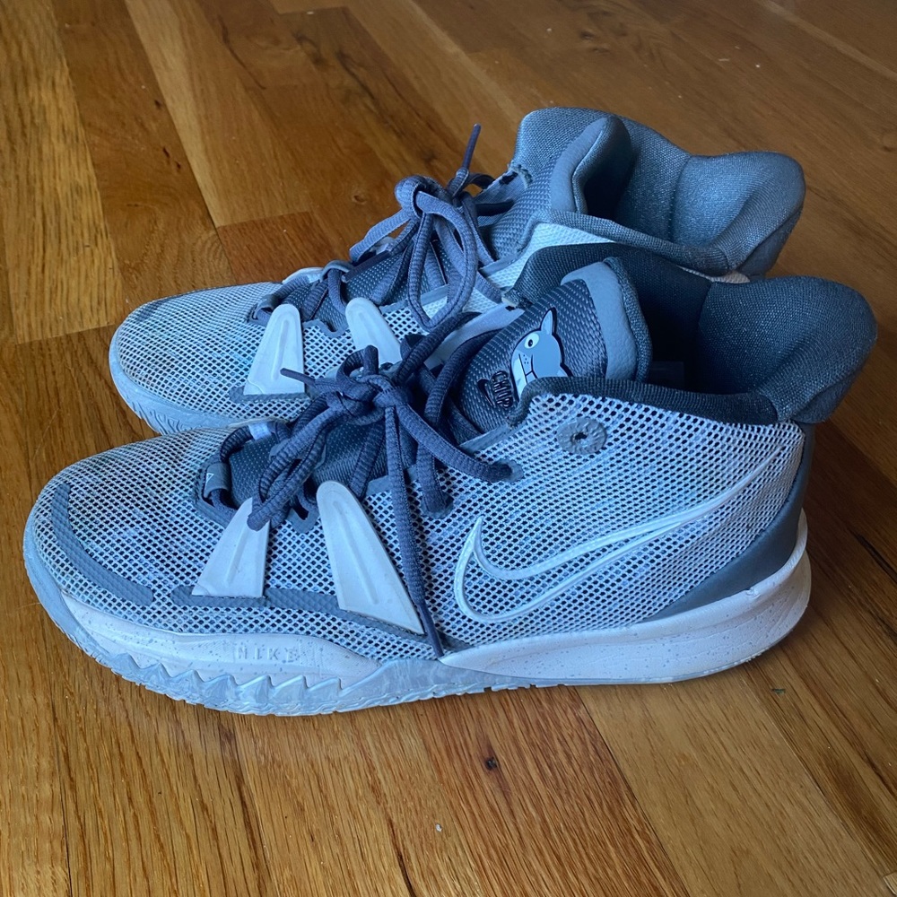 Grey Kyrie sneakers size 7Y